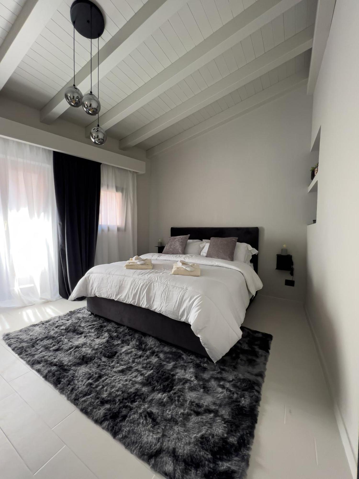 Vicolo San Gaetano -Luxury Rooms- Aeroporto di Catania Fontana Rossa Esterno foto