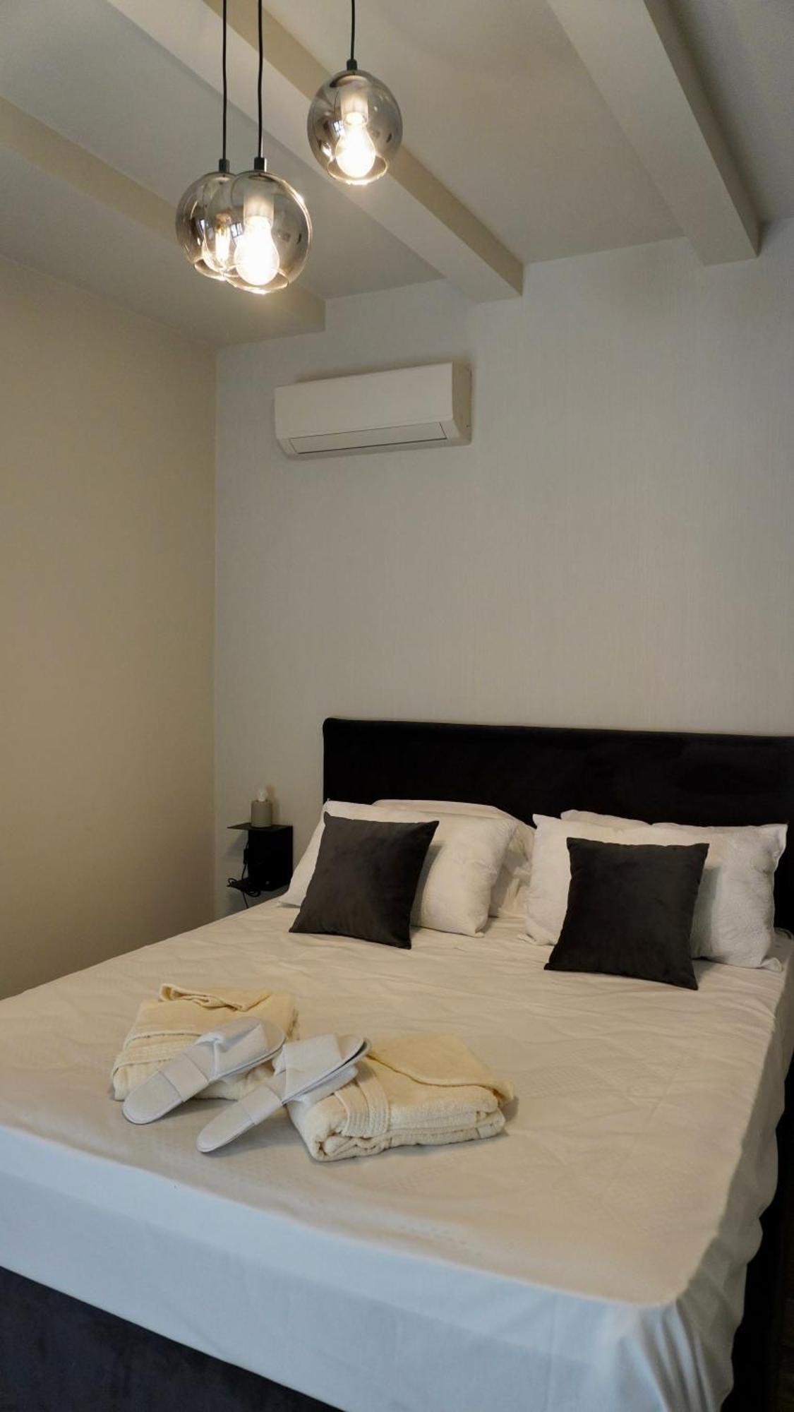 Vicolo San Gaetano -Luxury Rooms- Aeroporto di Catania Fontana Rossa Esterno foto